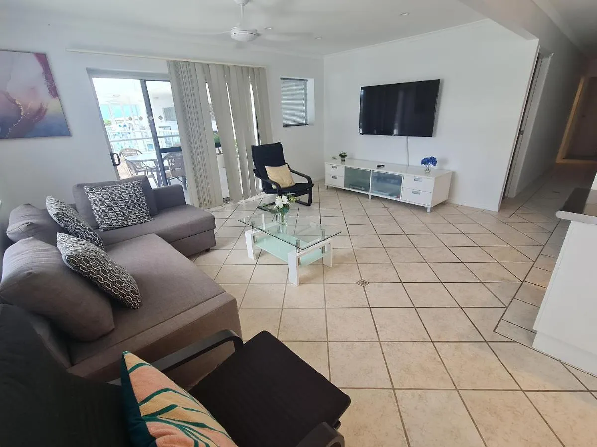 Cranbourne Court Beachside Apartments Maroochydore