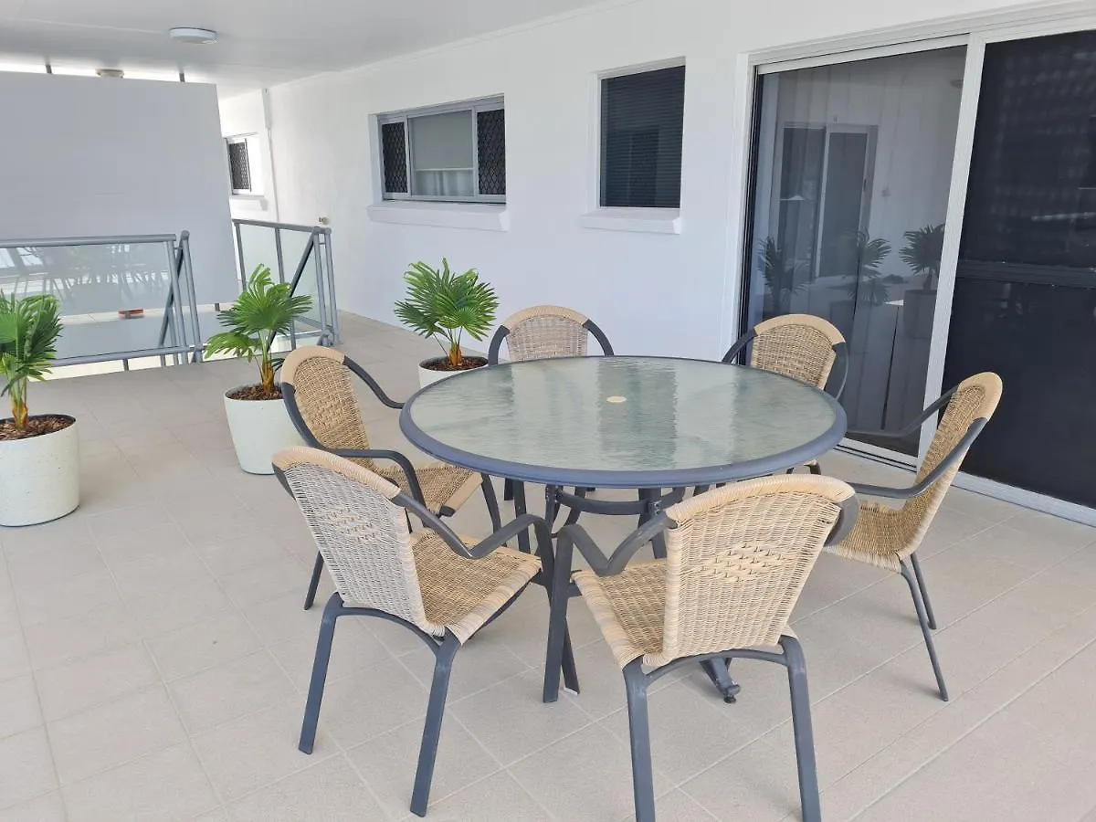 Cranbourne Court Beachside Apartments Maroochydore