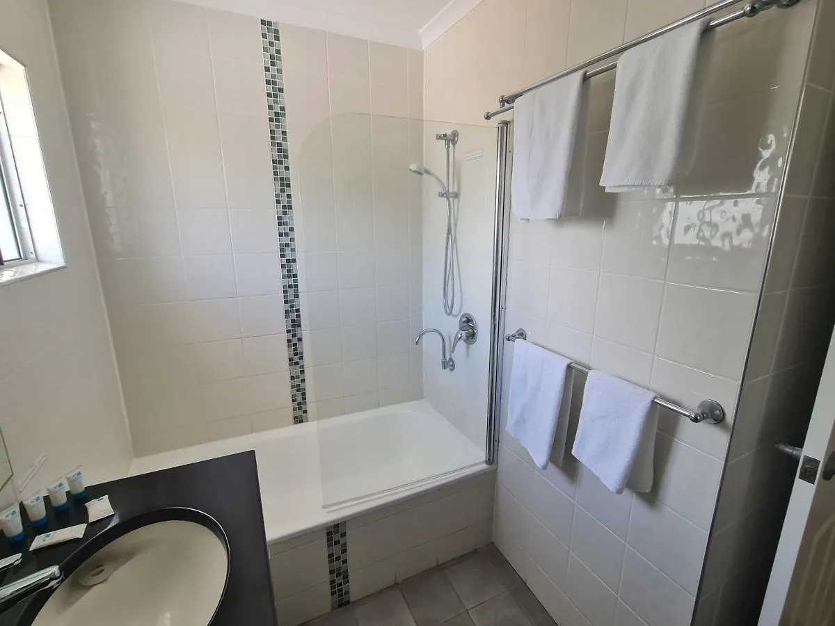 Cranbourne Court Beachside Apartments Maroochydore