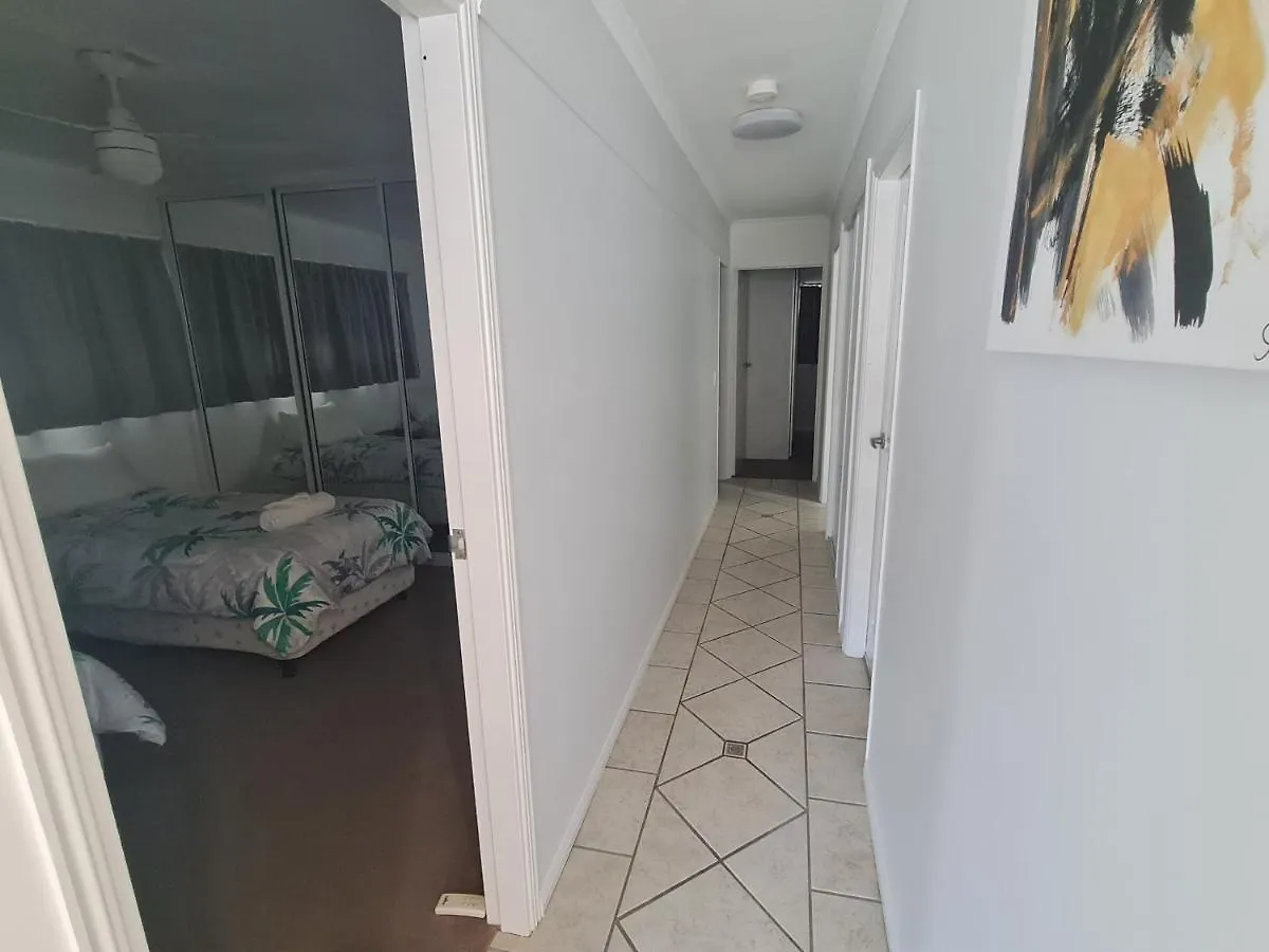 Cranbourne Court Beachside Apartments Maroochydore Australia