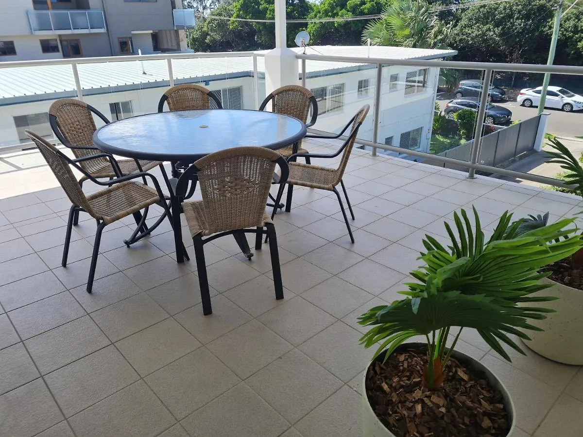 Cranbourne Court Beachside Apartments Maroochydore