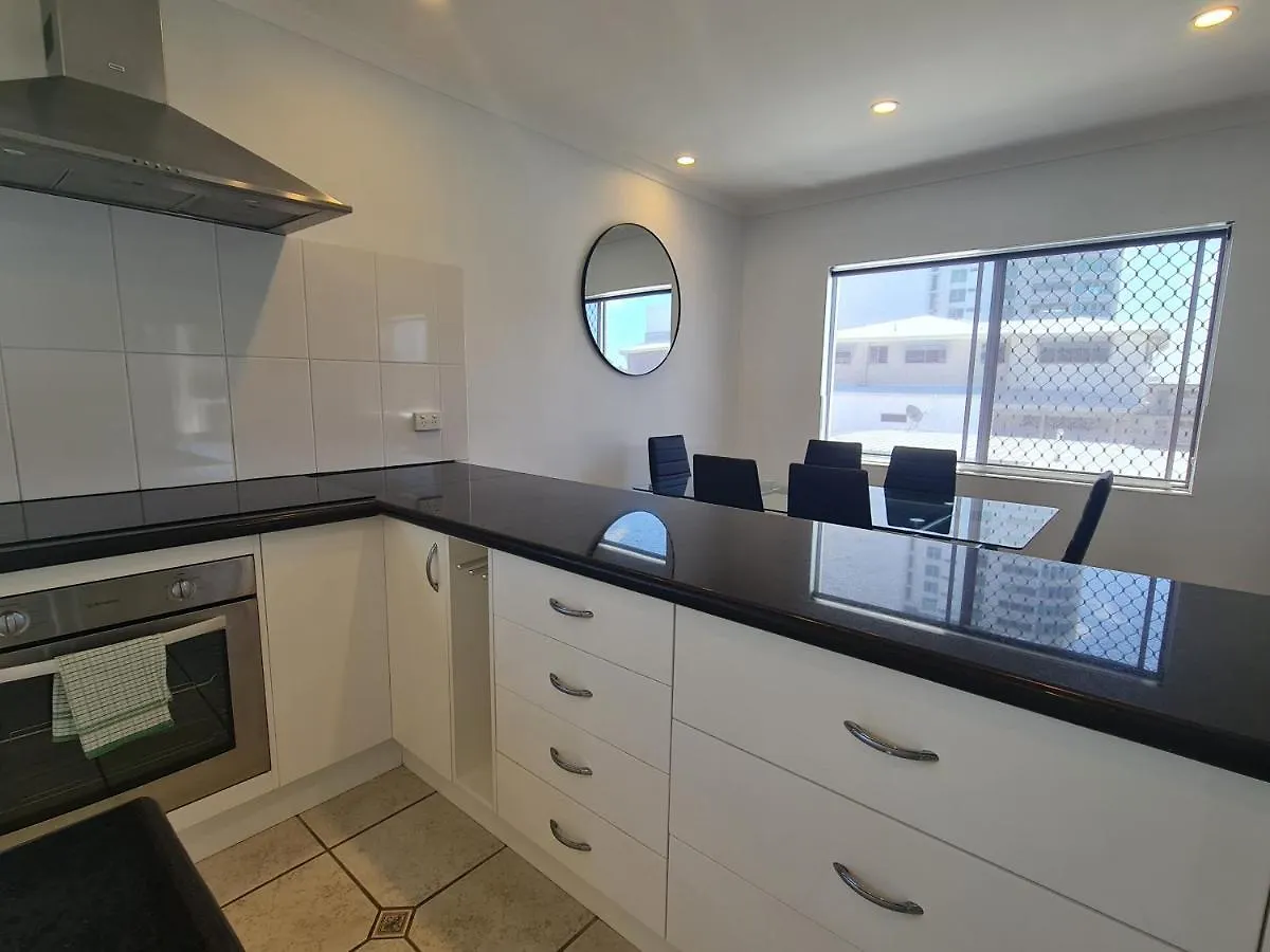 Cranbourne Court Beachside Apartments Maroochydore Australia