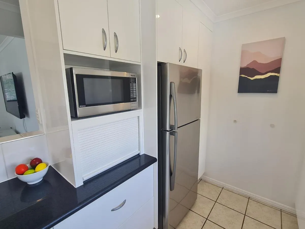 Cranbourne Court Beachside Apartments Maroochydore