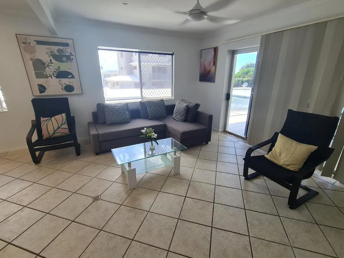 Cranbourne Court Beachside Apartments Maroochydore 0*,  Australia