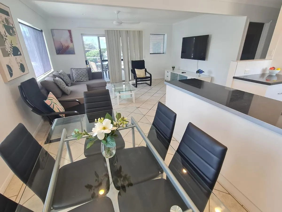 Cranbourne Court Beachside Apartments Maroochydore Australia