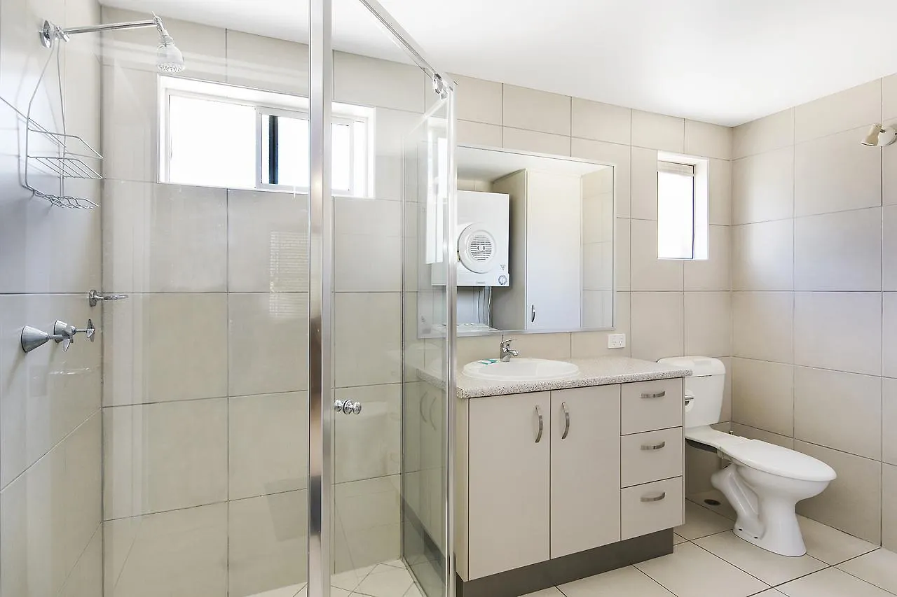 Cranbourne Court Beachside Apartments Maroochydore