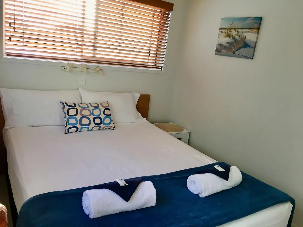 Cranbourne Court Beachside Apartments Maroochydore