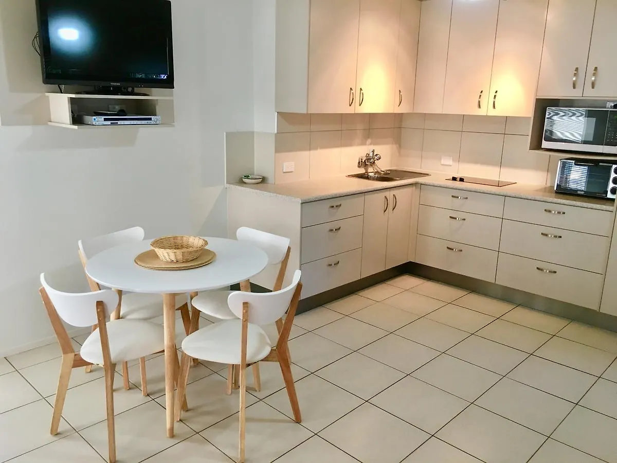 Cranbourne Court Beachside Apartments Maroochydore